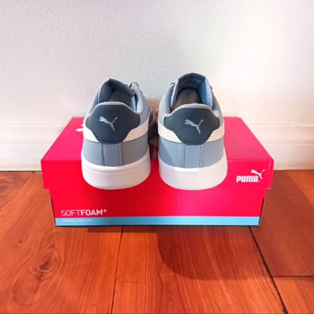 Puma - Picture 4 of 4